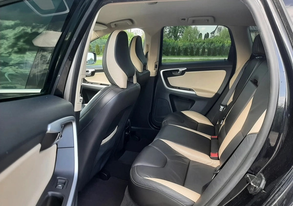 Volvo XC 60 cena 51000 przebieg: 260000, rok produkcji 2011 z Myszyniec małe 466